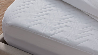 Quilted Mattress Protector 2 | Sloom
